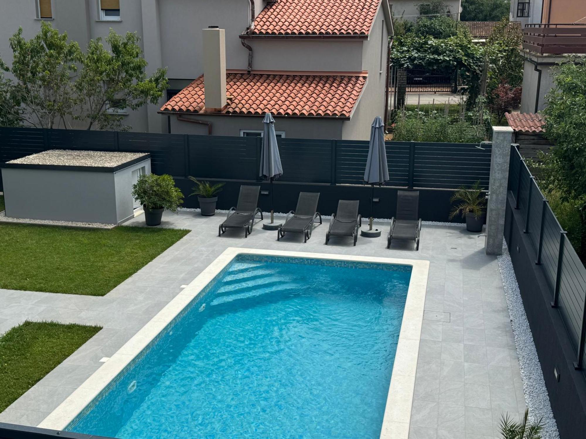 Leneda Apartments With Pool Pula Dış mekan fotoğraf